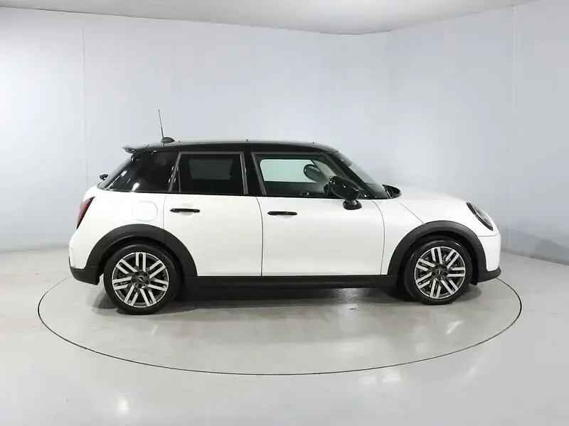 Used Mini Cooper S Hatch 201 HP (147 kW) 2025 White Hatchback