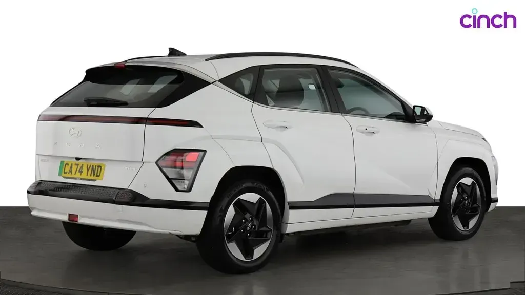 Used Hyundai Kona Advanced 114 kW (156 HP) 2024 White SUV