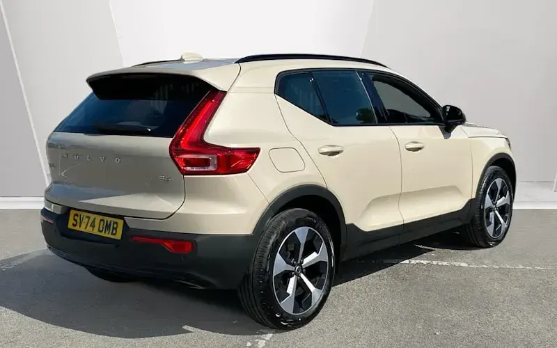 Used Volvo XC40 Plus 197 HP (144 kW) 2026 SUV