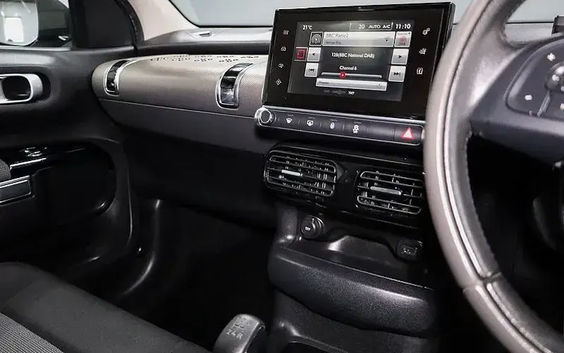 Used Citroën C4 Cactus Flair 110 HP (80 kW) 2017 Hatchback