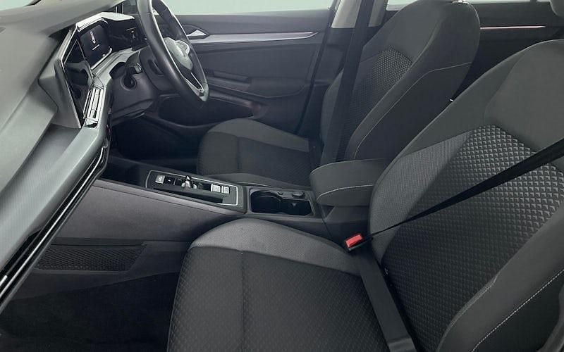 Used VW Golf VII Active 150 HP (110 kW) 2021 Hatchback