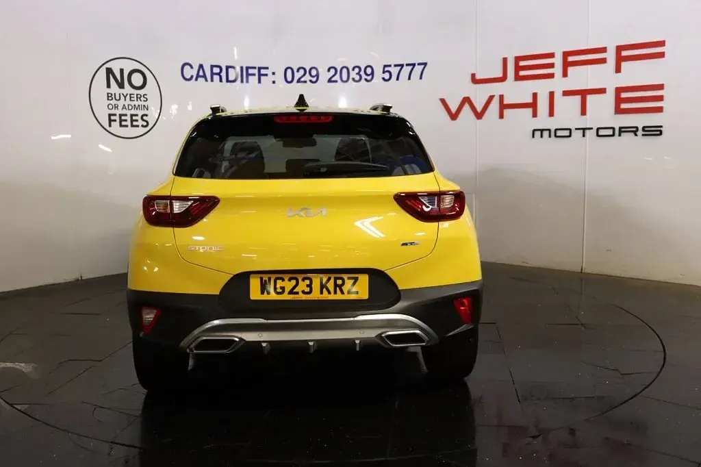 Used Kia Stonic GT-Line S 118 HP (86 kW) 2023 Yellow SUV