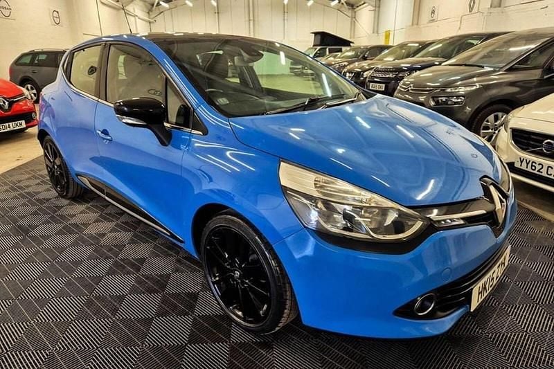 Used Renault Clio IV Dynamique 90 HP (66 kW) 2015 Blue Hatchback