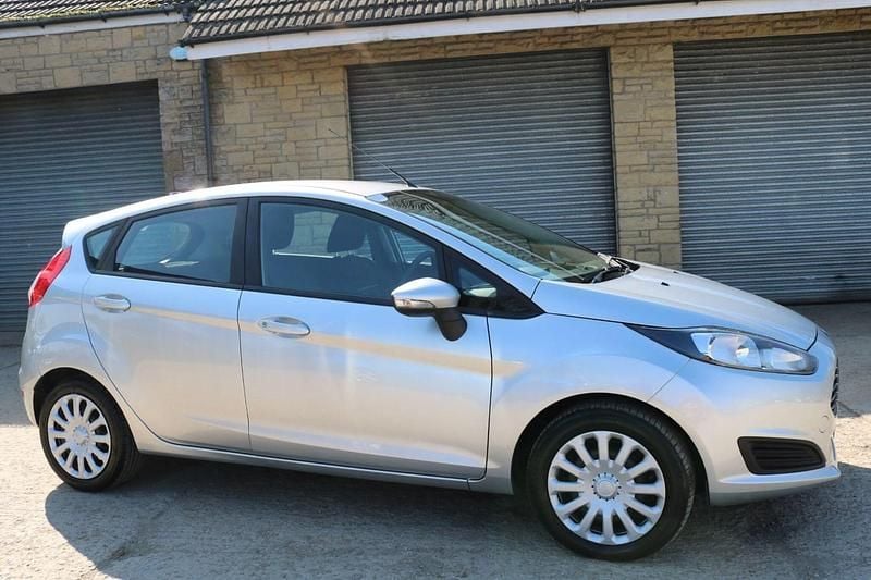 Used Ford Fiesta Style 2018 Silver Hatchback