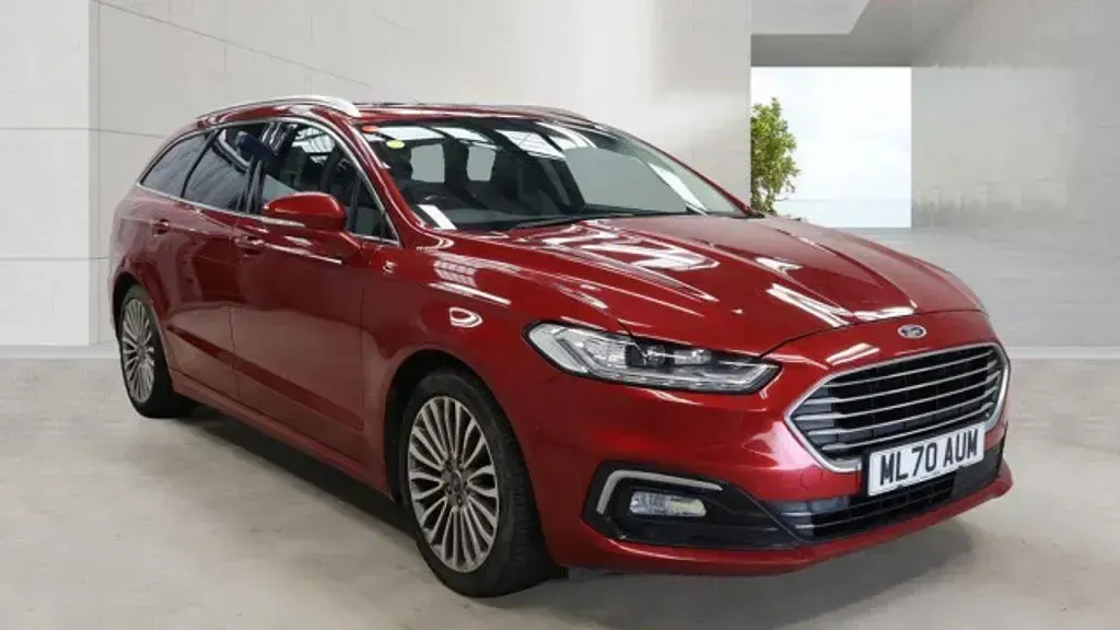 Used Ford Mondeo Titanium 190 HP (139 kW) 2020 Red Estate
