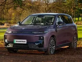 New Leapmotor B10 160 kW (218 HP) 2026 Purple SUV