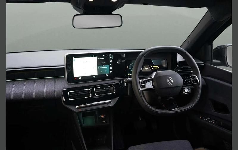 Used Renault R5 Komfort 110 kW (150 HP) 2025 Other Hatchback