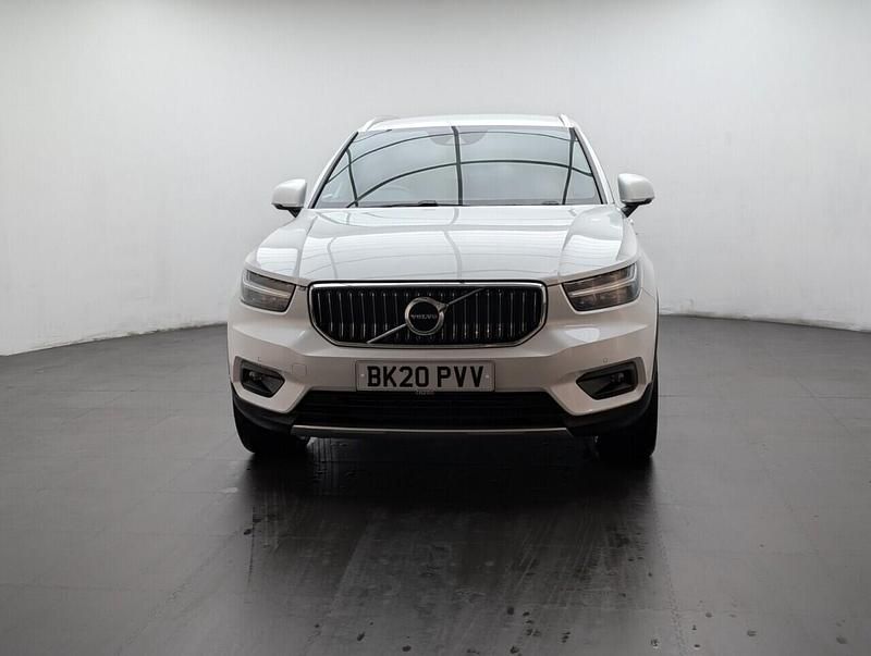 Used Volvo XC40 Inscription 163 HP (119 kW) 2020 White SUV