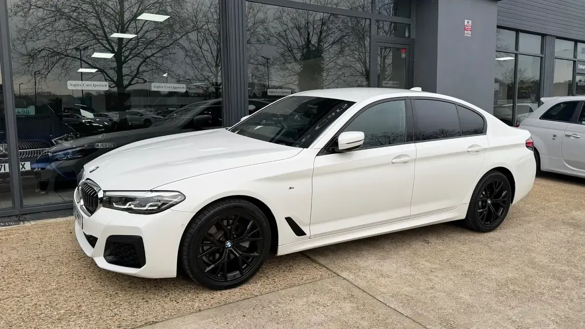 Used BMW 520 M Sport 181 HP (133 kW) 2022 White Sedan