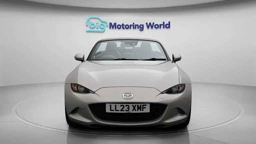 Used Mazda MX5 Exclusive-Line 184 HP (135 kW) 2023 Silver Cabriolet