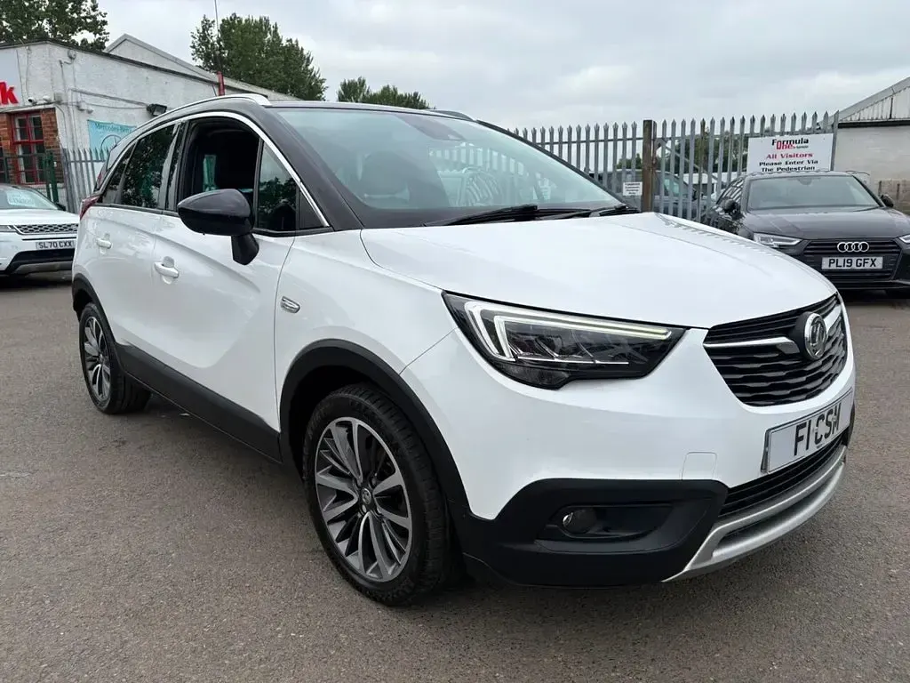 Used Vauxhall Crossland X Elite 83 HP (61 kW) 2020 White SUV