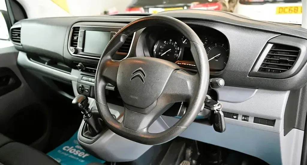 Used Citroën Dispatch 2022 White MPV