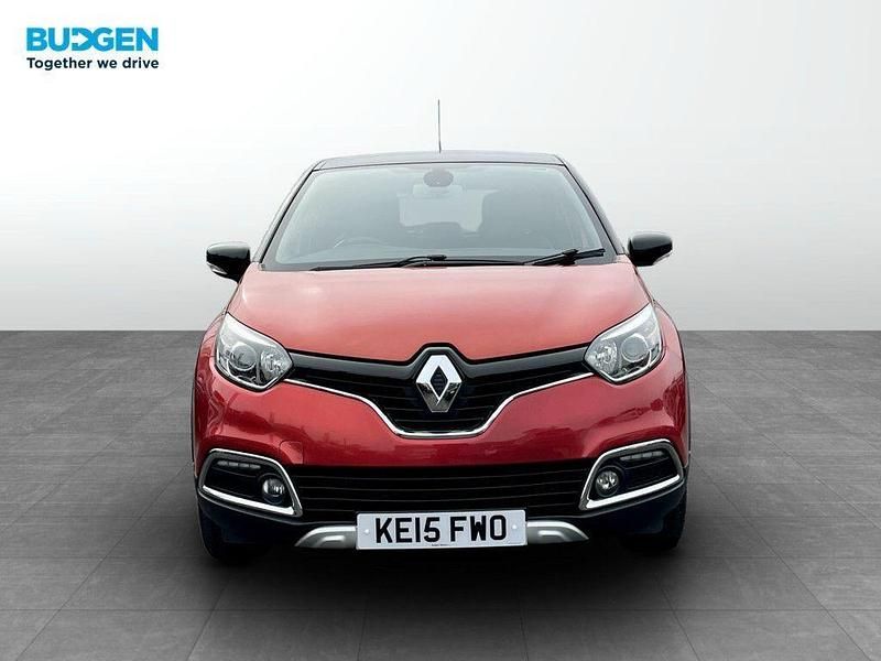 Used Renault Captur Signature 110 HP (80 kW) 2015 Red/black SUV