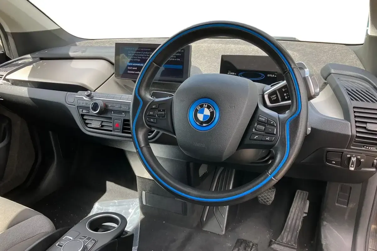 Usado BMW i3 Comfort Edition 125 kW (170 CV) 2020 Rojo Utilitario