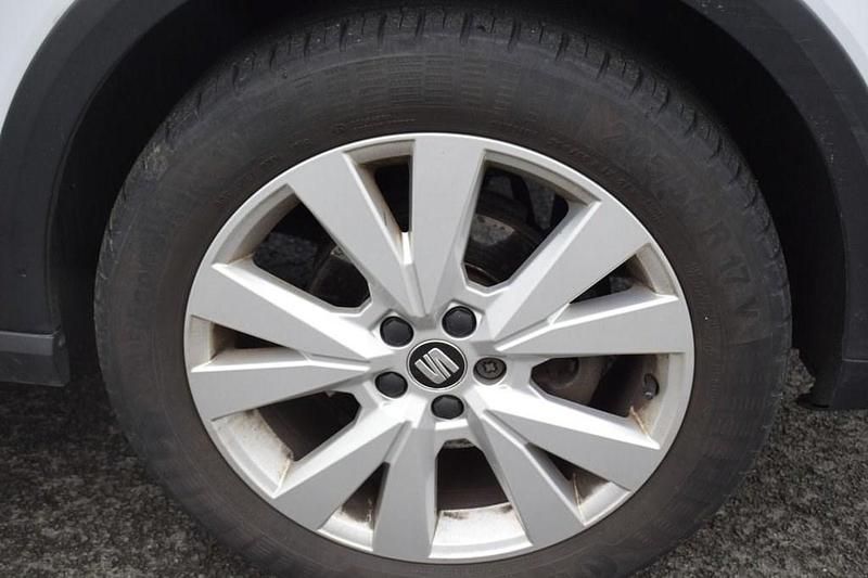 Used Seat Arona SE Technology 115 HP (84 kW) 2018 White SUV