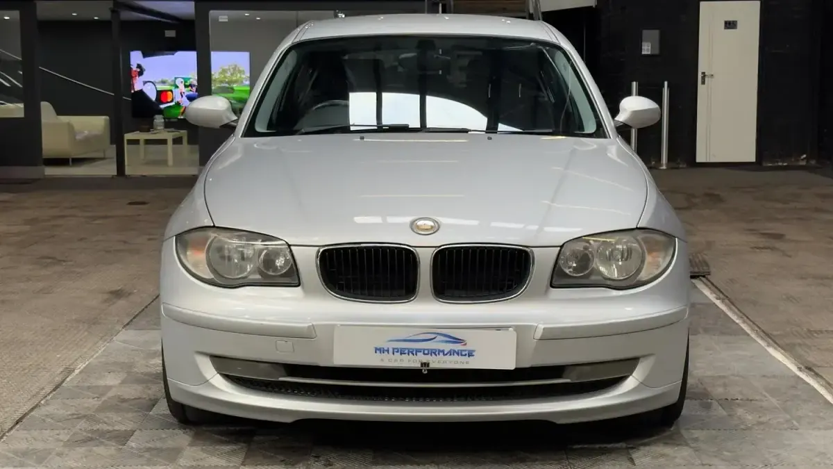 Begagnad BMW 118 M Sport 2007 Silver Halvkombi