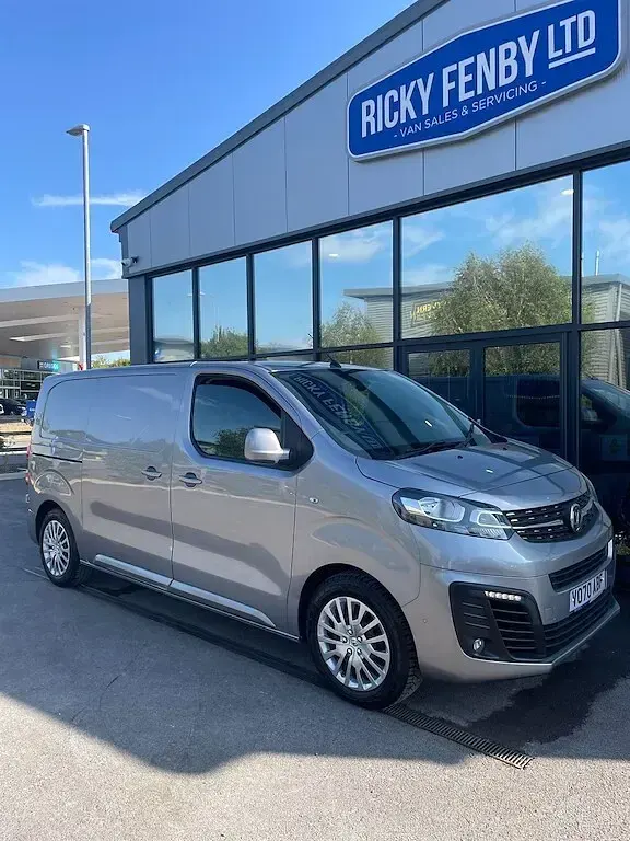 Used Vauxhall Vivaro Sportive 120 HP (88 kW) 2020 Grey MPV