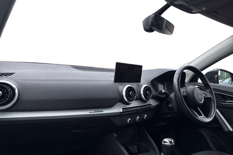 Used Audi Q2 Comfort 2021 Blue SUV