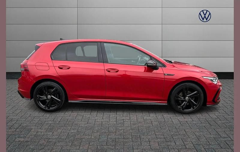 Used VW Golf VIII R-line 147 HP (108 kW) 2021 Red Hatchback