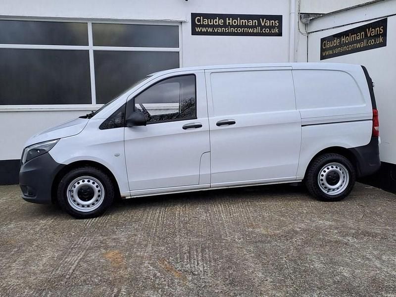 Used Mercedes Vito 90 HP (66 kW) 2017 White Van