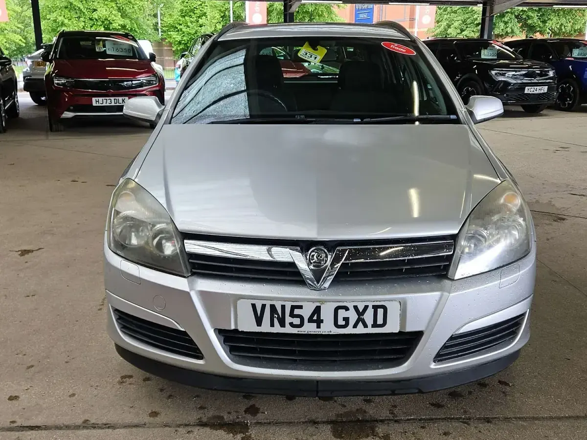 Used Vauxhall Astra 2004 Silver Estate