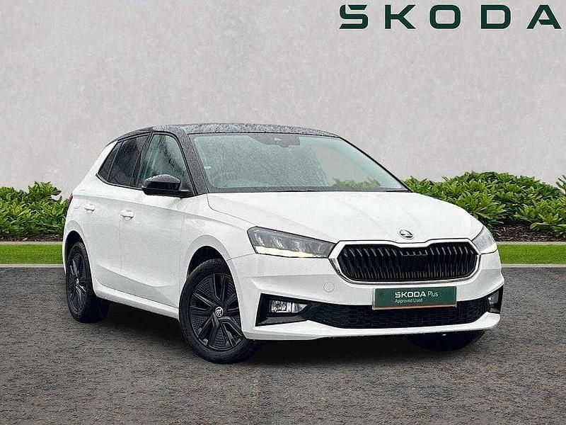 Candy white black magic pearl effect Used 2022 Skoda 110 R Colour Edition Hatchback | £13,995 (Fair price) - Image 1/4