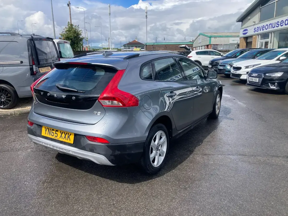 Used Volvo V40 SE 2015 Grey Hatchback