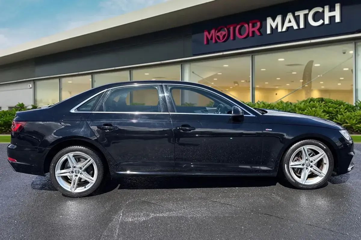 Used Audi A4 S-Line 150 HP (110 kW) 2017 Black Sedan