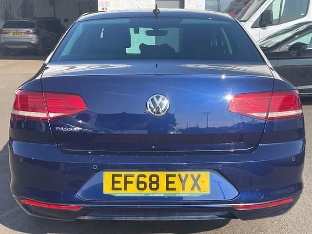 Used VW Passat Business 150 HP (110 kW) 2018 Blue Sedan