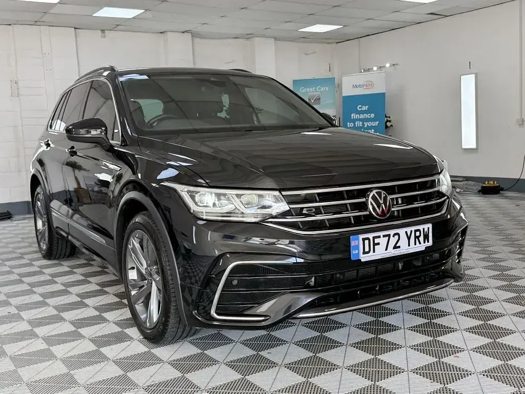 Used VW Tiguan R-line Edition 150 HP (110 kW) 2023 Black SUV