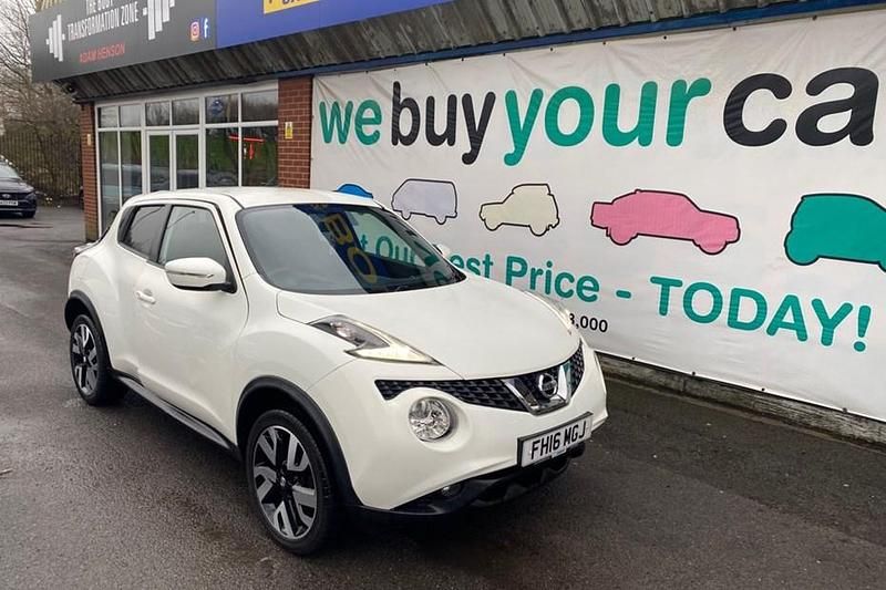 Used Nissan Juke N-Connecta 110 HP (80 kW) 2016 White SUV