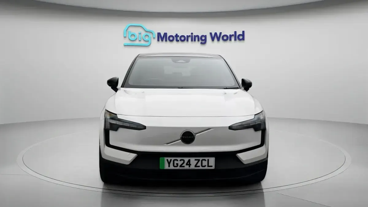 Used Volvo EX30 Ultra 200 kW (272 HP) 2024 White SUV