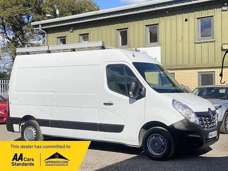 White Used 2015 Renault Master Business Hatchback | £8,990 (Fair price) - Image 1/3