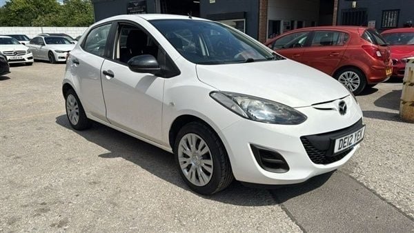 White Used 2012 Mazda 2 Hatchback | £2,500 (Good price) - Image 1/1