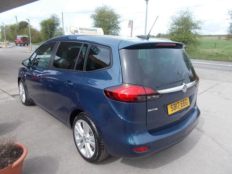 Used Vauxhall Zafira SRi 140 HP (102 kW) 2017 Blue MPV