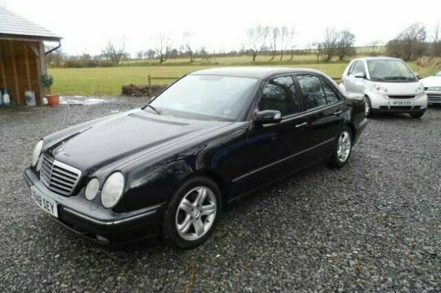 Used Mercedes E320 2000 Sedan