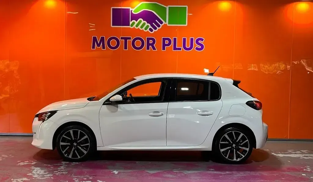 Used Peugeot 208 Allure Premium 100 HP (73 kW) 2020 White Hatchback