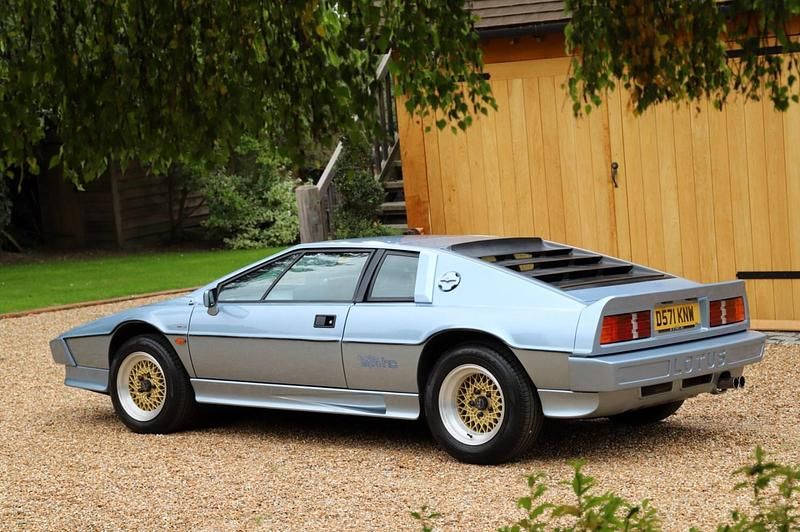 Used Lotus Esprit 1986 Blue Coupe