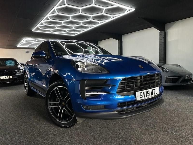 Blue Used 2019 Porsche Macan SUV | £36,995 (A bit pricey) - Image 1/4