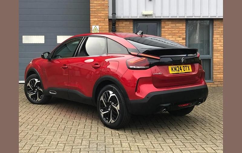Used Citroën C4 PureTech 128 HP (94 kW) 2024 Red SUV
