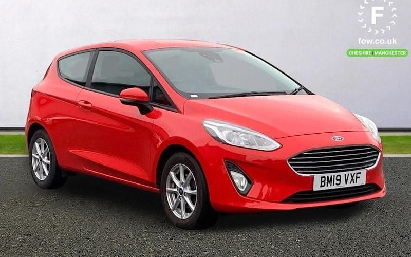 Used Ford Fiesta Zetec 86 HP (63 kW) 2019 Red Hatchback