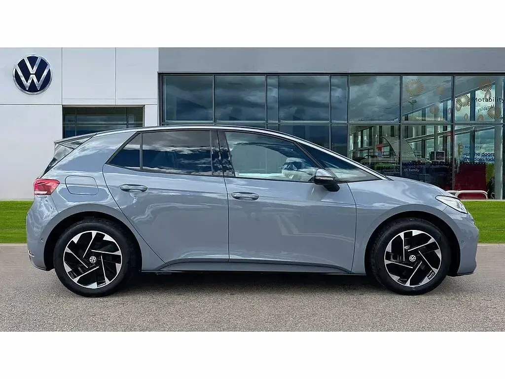 New VW ID.3 Pro 150 kW (204 HP) 2026 Moonstone grey black Hatchback