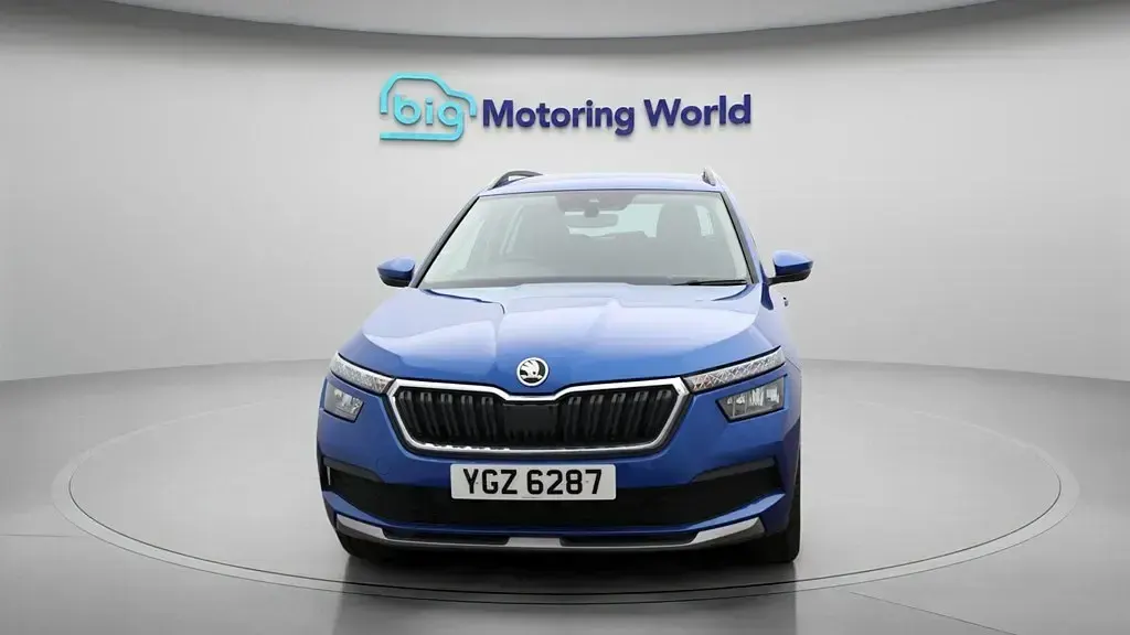 Gebraucht Skoda Kamiq SE Drive 95 PS (69 kW) 2023 Blau SUV