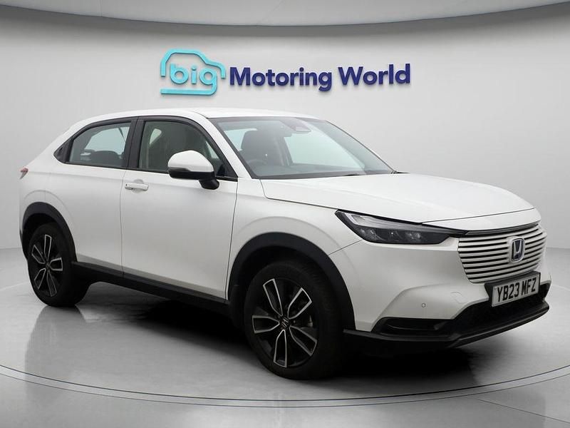 White Used 2023 Honda HR-V Elegance SUV | £20,200 (Good price) - Image 1/4