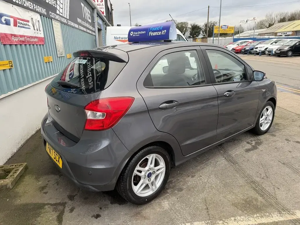 Used Ford Ka Plus Zetec 85 HP (62 kW) 2017 Grey Hatchback