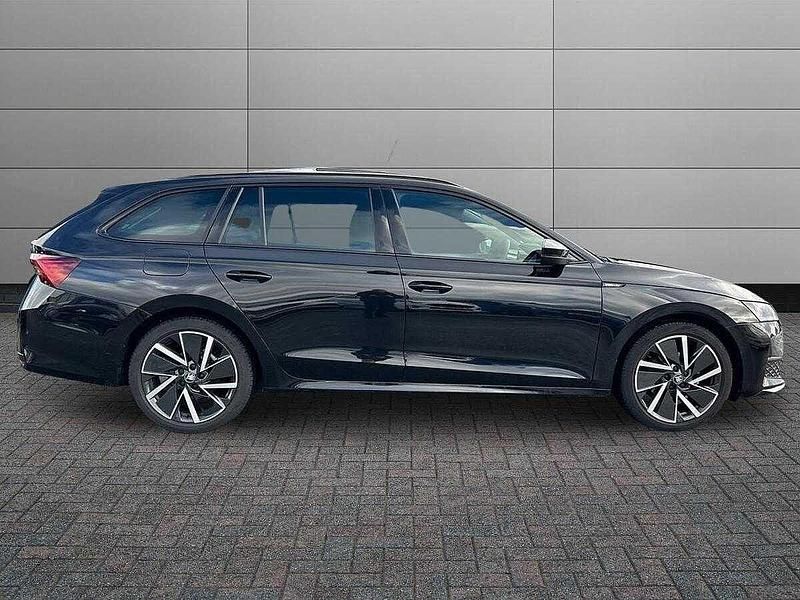 Used Skoda Octavia SportLine 110 HP (80 kW) 2025 Black magic pearl effect Estate