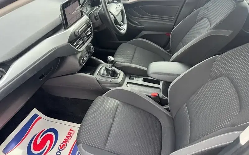 Used Ford Focus Zetec 95 HP (69 kW) 2025 Grey Estate