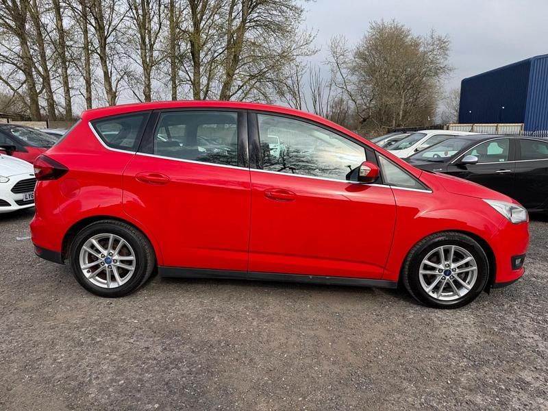 Used Ford C-MAX Zetec 125 HP (91 kW) 2016 Red MPV