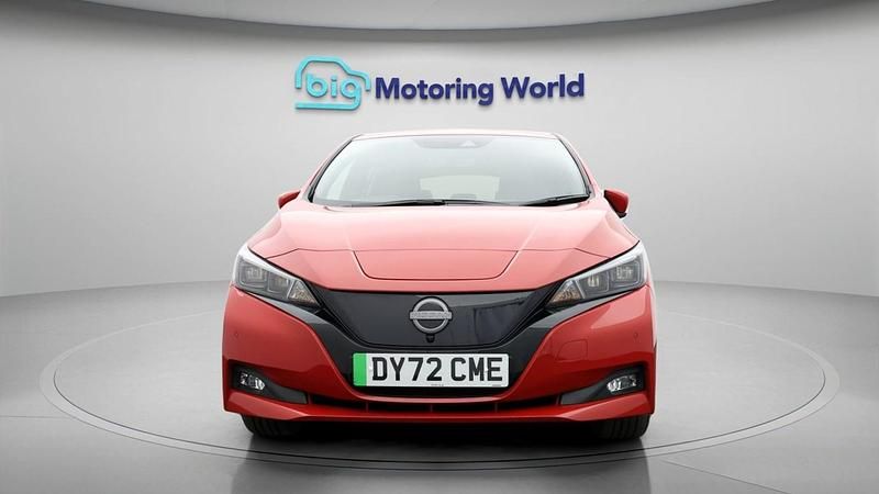 Used Nissan Leaf Tekna 110 kW (150 HP) 2022 Red Hatchback