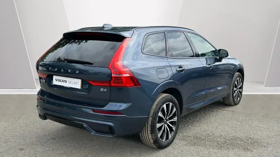 Used Volvo XC60 Plus 197 HP (144 kW) 2023 Blue SUV